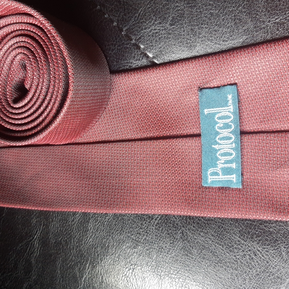 Protocol Red formal Tie - Picture 5 of 5